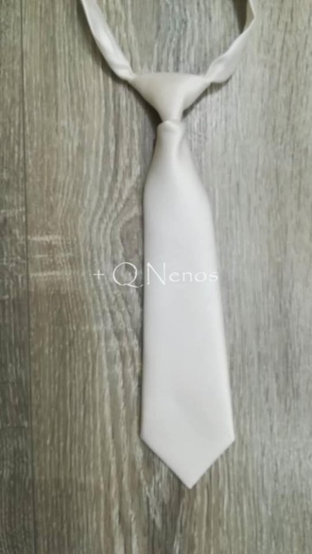 Corbata Niño Pequeña Blanco Roto  LC032