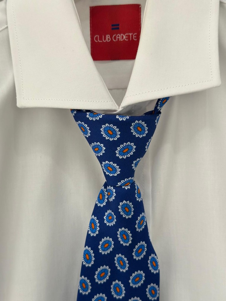 Conjunto pantalón/camisa/corbata Club Cadette