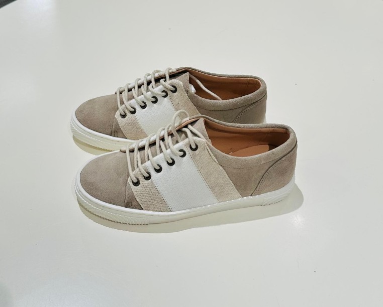 SNEAKER TOPO