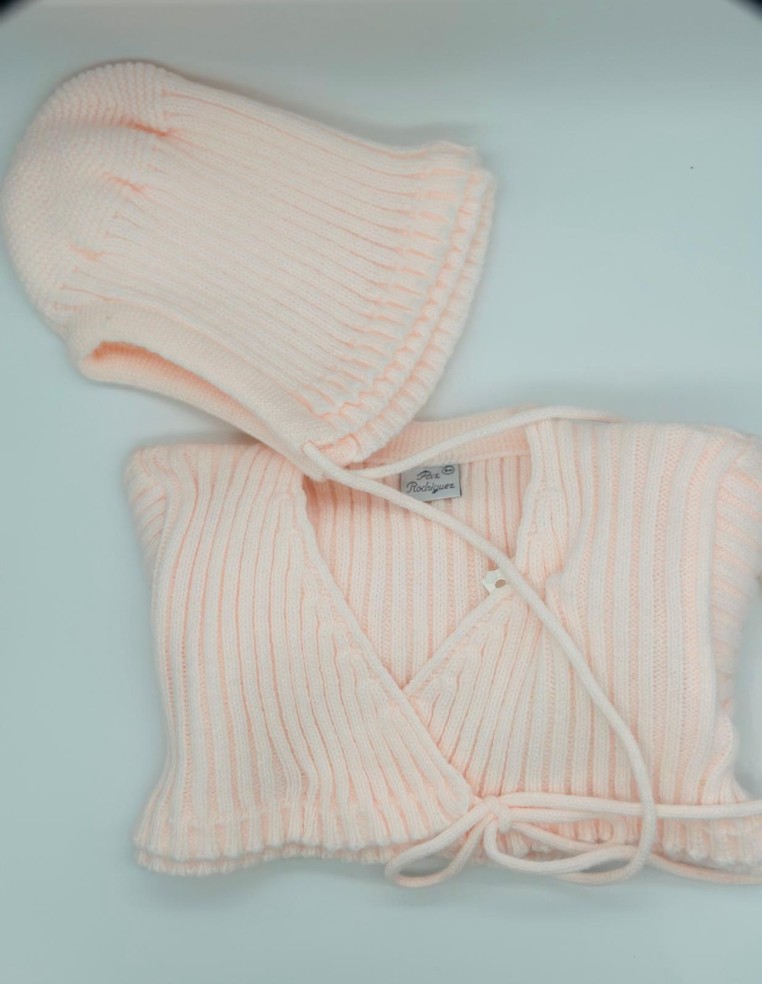 CHAQUETA CON CAPOTA